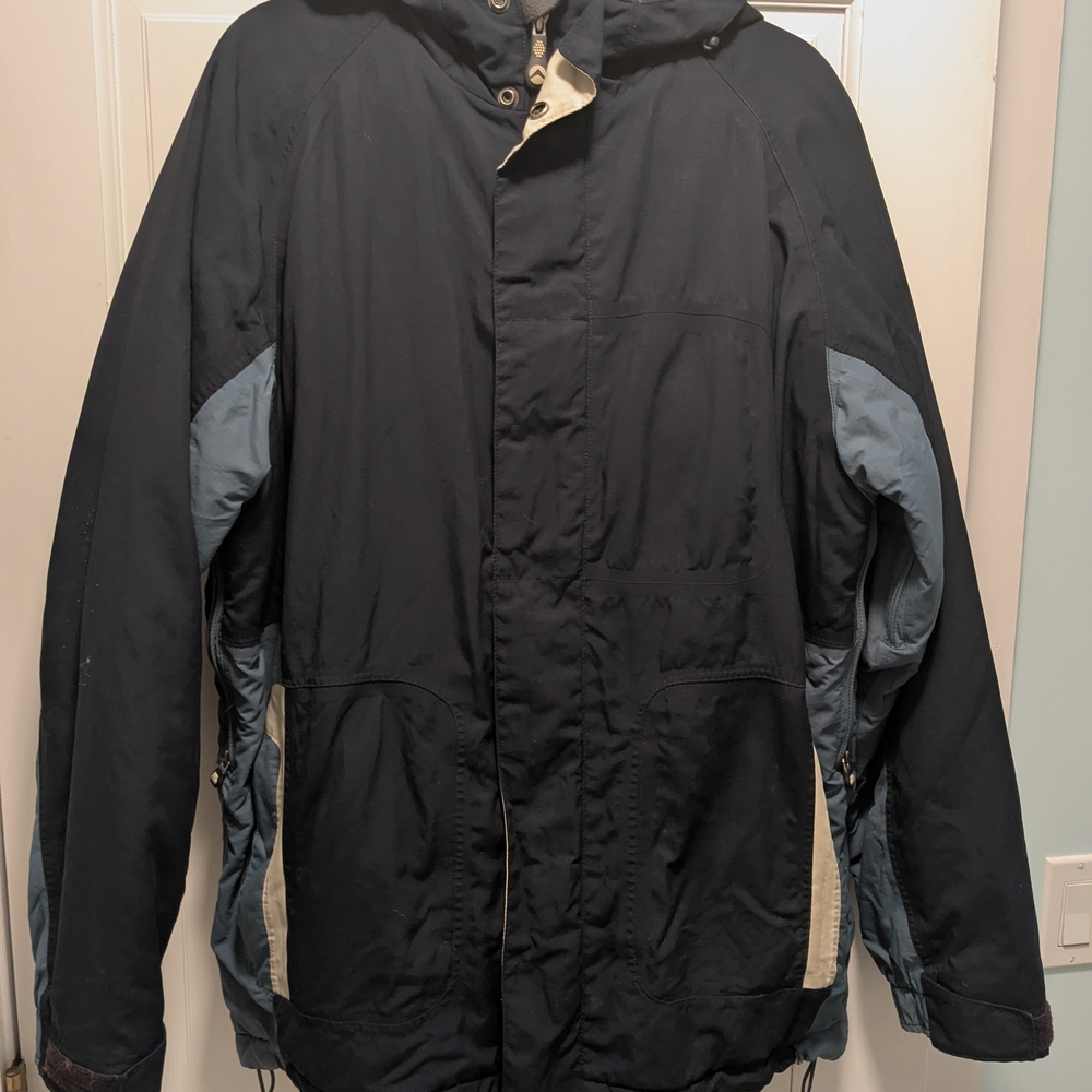 Men's Black and Gray Jacket